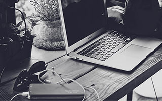 粉丝为“爱豆”爱斗！侵害明星名誉权案，被告多为大学生