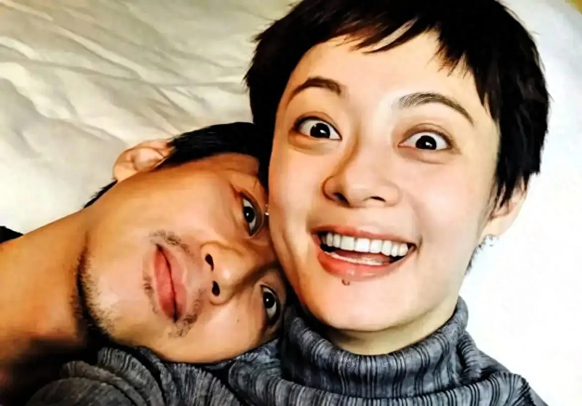 娱乐圈夫妻有哪些照片_明星夫妻真实爱情_娱乐圈夫妻爱情故事