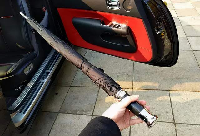 劳斯莱斯品牌历史与定位_劳斯莱斯网红夫妻黑料,_劳斯莱斯网红推广事件