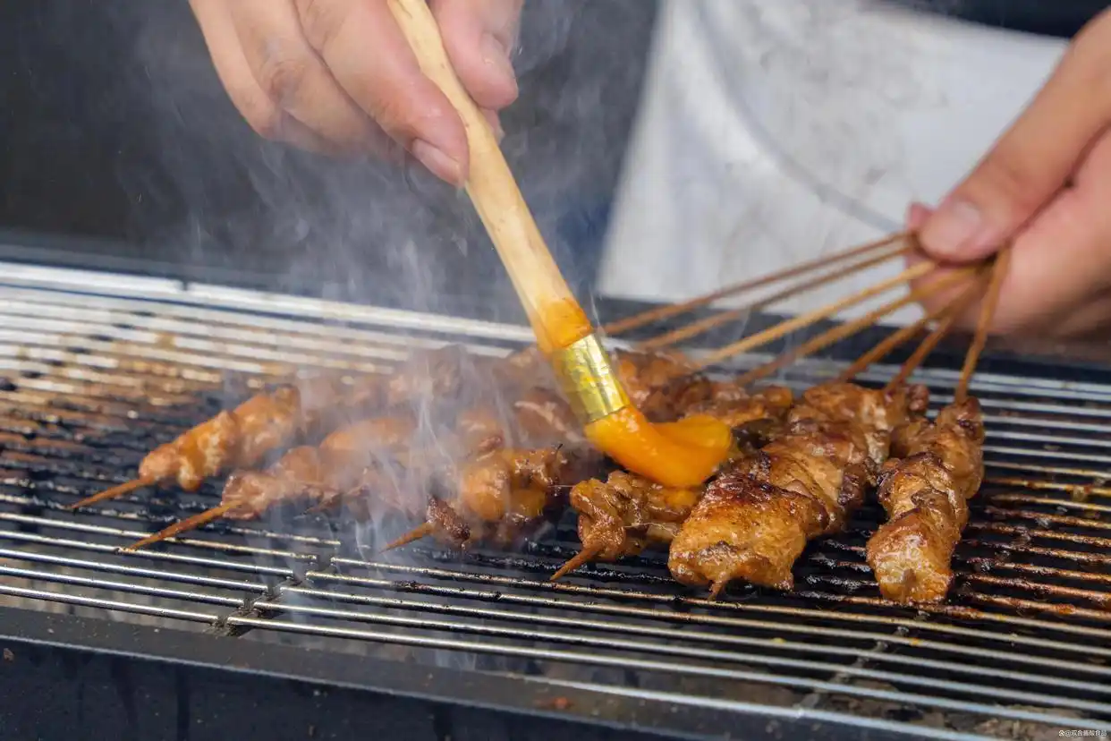 网红寿司黑暗料理是什么,_柳州螺蛳粉特色做法_广西黑暗料理推荐